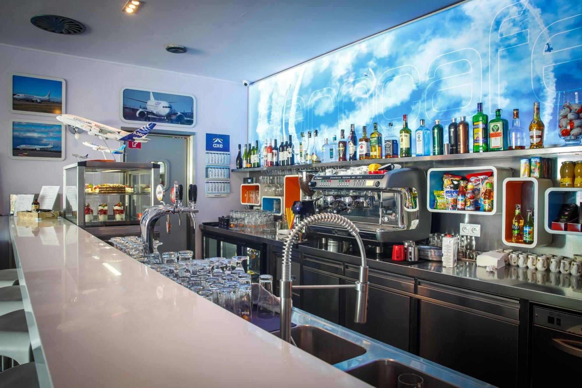 Hotel Aerocafe Partizánske Zewnętrze zdjęcie