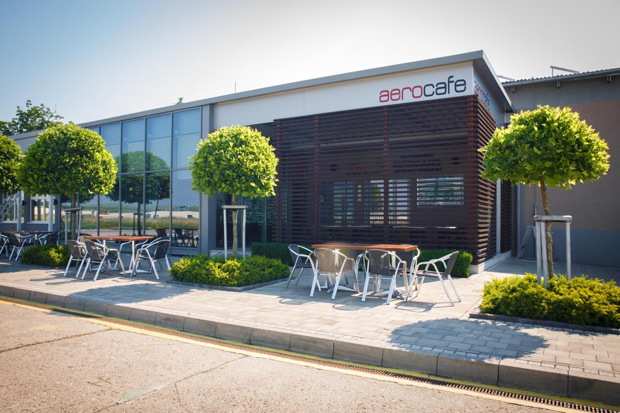 Hotel Aerocafe Partizánske Zewnętrze zdjęcie