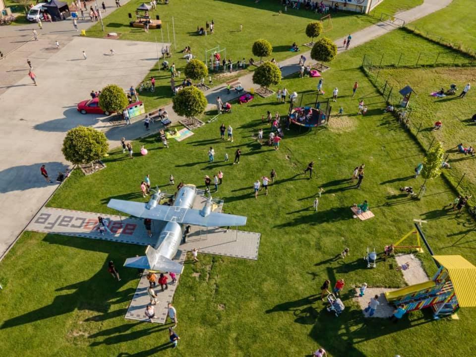 Hotel Aerocafe Partizánske Zewnętrze zdjęcie